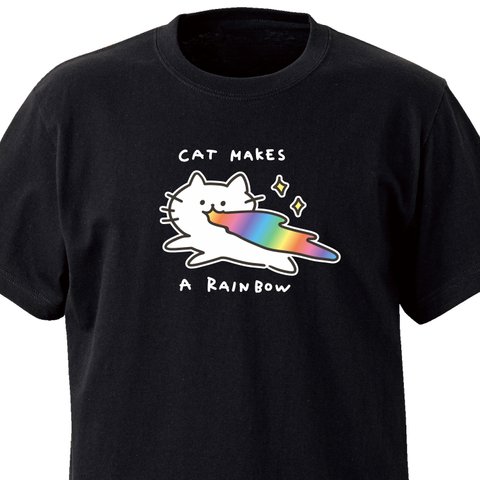 cat makes a rainbow【ブラック】ekot Tシャツ <イラスト：タカ（笹川ラメ子）>