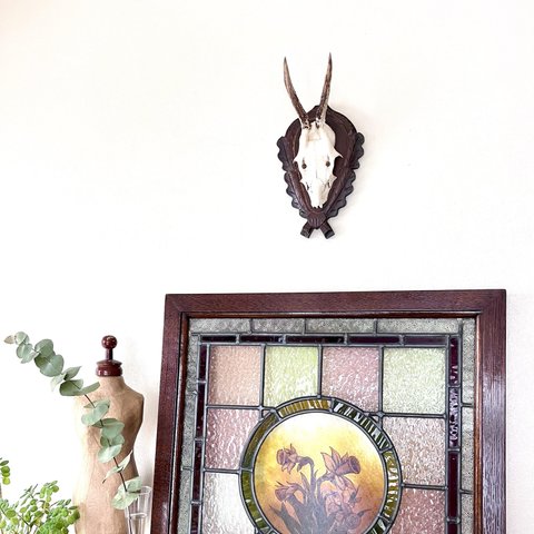 英国買い付け♪ アンティーク ハンドカットの木製台座　子鹿のハンティングトロフィー/ウォールデコレーション/壁飾り
