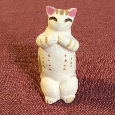 置物  陶器 猫  茶色 おねだりねこ