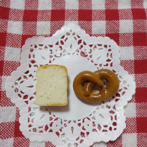 パンのマグネット(2個セット)食パン、ブレッツェル
