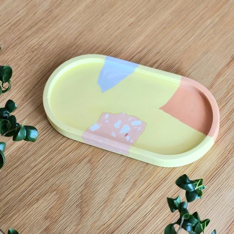 Oval tray / オーバル型アクセサリートレイ- tricolor debris