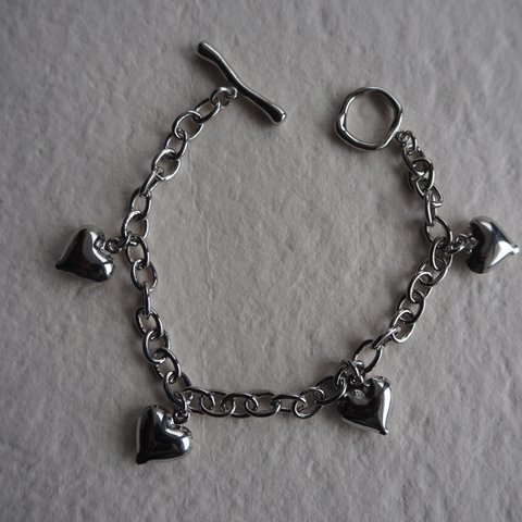 Silver Heart Bracelet  《 シルバーブレスレット 》 