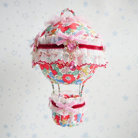   Hot air balloon ***meruhen Liberty print RED