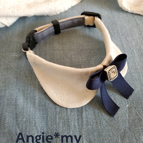 Angie*my　猫さん首輪　バイエル(紺×白花)