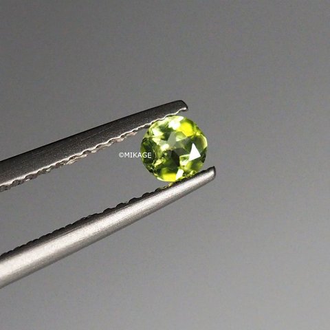 天然石ペリドットのルースストーン (Peridot Loose Stone)