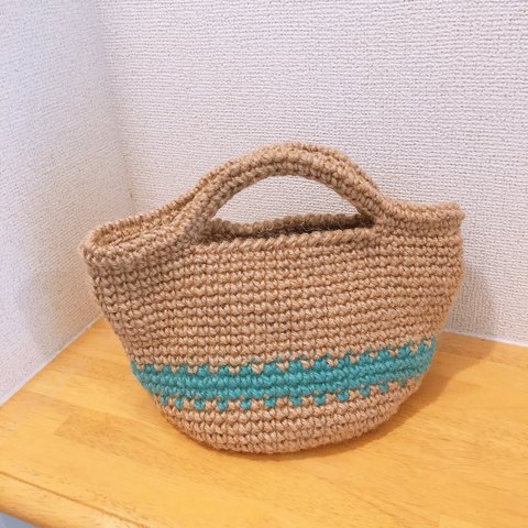 シンプルかわいい麻バッグ