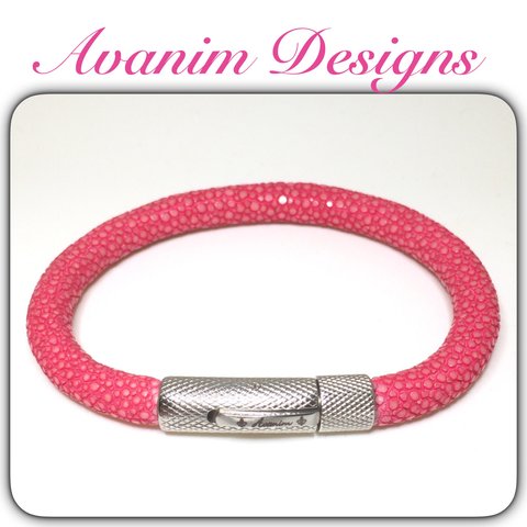 海のジュエリー＊ピンクスティングレイ本エイ革ブレスレット6mm pink stingray bracelet