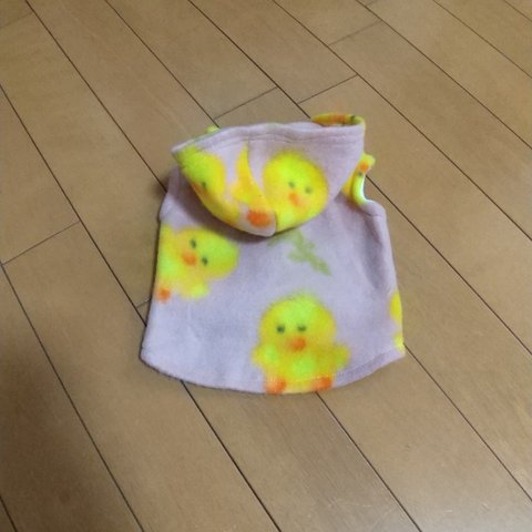 小さなワンコ服[フリースフード付きベスト、ピンク]