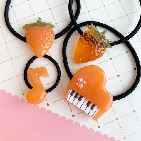 【564】オレンジのイチゴとピアノと8分音符
