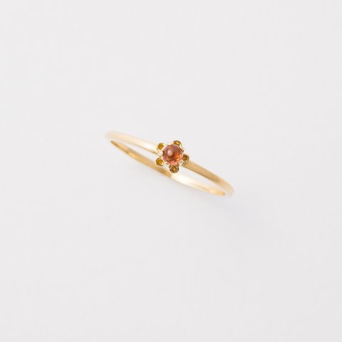 bud ring / gold / garnet