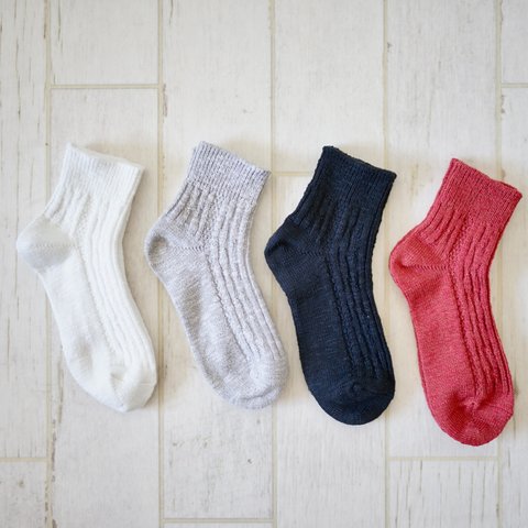 ﾓﾘﾉｶﾞｯｺｳ 4足セット コットン 天然素材 靴下 【4色】クルーネック