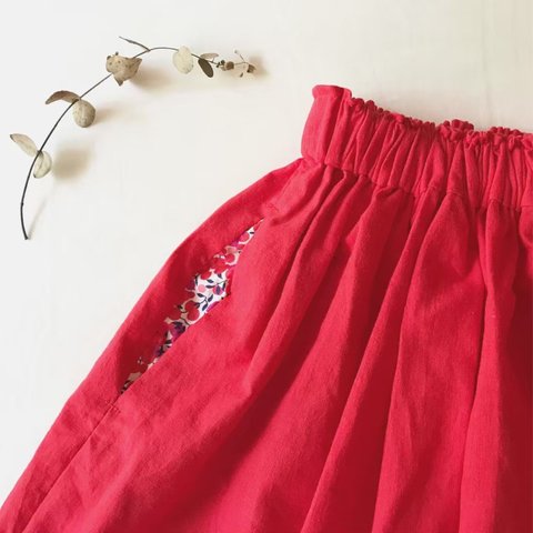 ウィルトシャー リバティポケットのギャザースカート 赤/100〜160