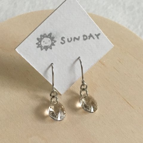 一粒ドロップピアス　シルバージェイド