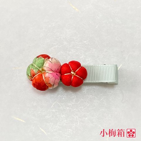 小梅ヘアクリップ（花柄、赤）