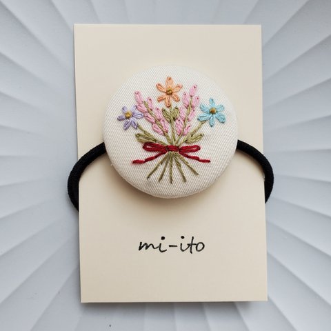 刺繍ヘアゴム🌷　no.681  くるみボタン　 💛送料無料💛　