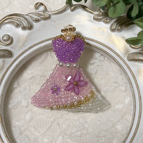 No.14💜パープルドレス💜ドレスブローチ　ドレスストラップ ビーズ刺繍