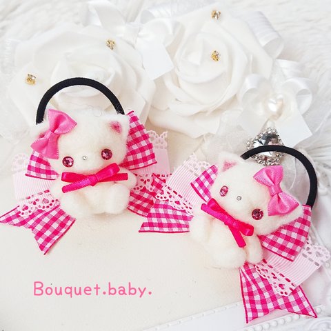 ねこ🍓ツインヘアゴム💝🐰チェックリボン୨୧キッズ୨୧プレゼントにも💛  Bouquet&baby