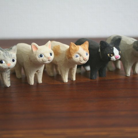 木彫りマメ猫たち