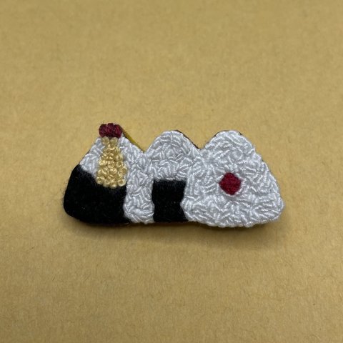 おにぎりセット（梅干し・海苔・天むす）手刺繍ブローチ