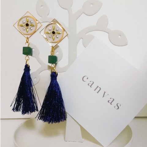 【tassel】樹脂ピアス