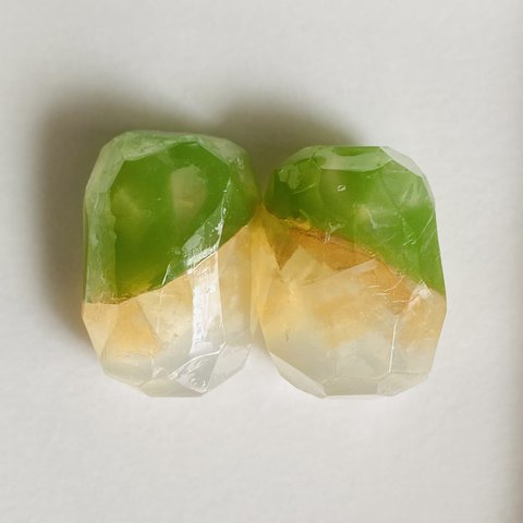 宝石石鹸　green×crystal