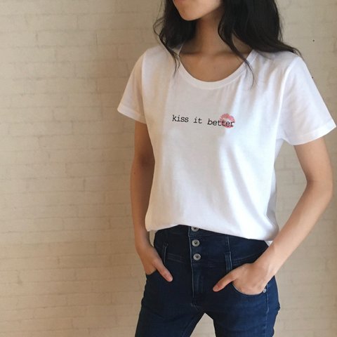 Kiss it better. 痛いの痛いの飛んでいけ～！