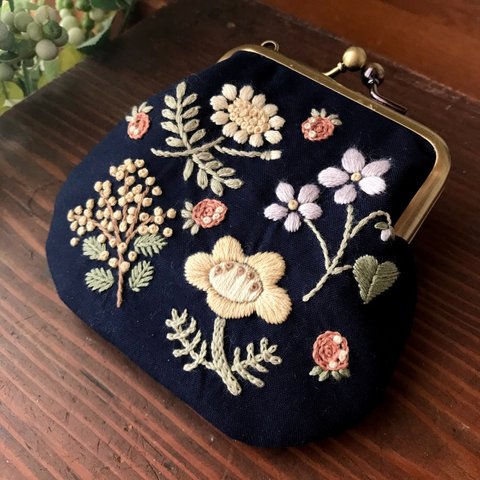 ✥お花のがま口✥   春のお花　navy