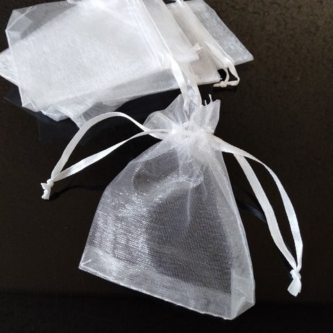 オーガンジー袋 ホワイト 16枚 巾着   約7×9cmラッピング袋 プレゼント袋