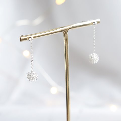 【Sterling silver 925】 Sparklers Snowflake Stud Earrings