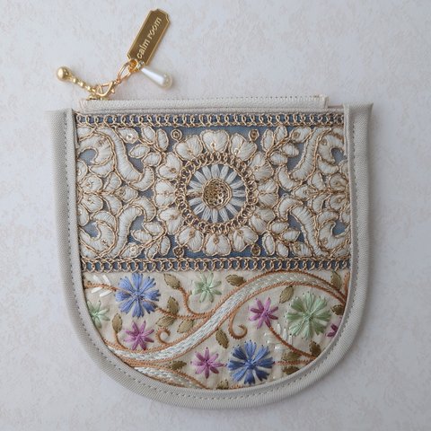 【New】インド刺繍リボンのミニポーチ