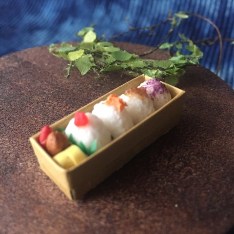 ミニチュアフード 🍙海苔おにぎりランチ