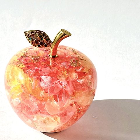 色づき始めた照れ屋なりんご ガラスのりんご ハーバリウム 大 固まるハーバリウム ピンクイエロー 母の日ギフト インテリア雑貨 