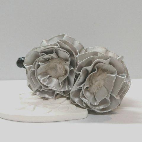 【送料込み】 cream puff  ❇ flower ( silvergray  fur ) バナナクリップ    