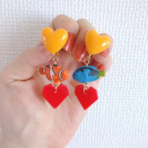 ハート✰︎カラフル熱帯魚ピアス/イヤリング　　レッド　イエロー　夏　海　