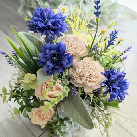 【SALE】Blue Arrangement〜矢車草＆ローズ×ラベンダー×カモミール natural 花かご