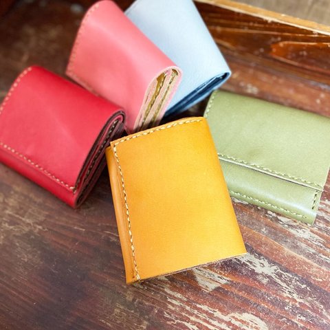  「ippi」Bosom〈MUSTARD〉財布、二つ折り財布、レザーウォレット、コンパクト、ミニサイフ、小銭入れ、マスタード、イエロー