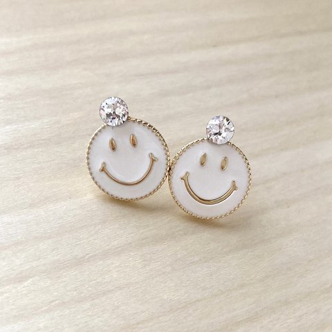 【Smileピアス】シロ