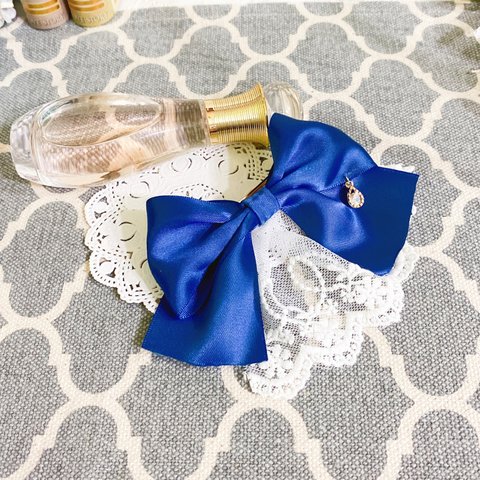 リボン🎀とレースのバレッタ（royal blue）　ヘアアクセサリー　バックチャーム　発表会　結婚式