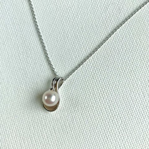 プレゼントに。国産アコヤ真珠のシンプルパールネックレス