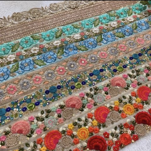 インド刺繍リボンセット プリンセス 布 ハギレ 花刺繍 カラフル レース 生地