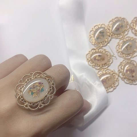 Nudy  flower ring