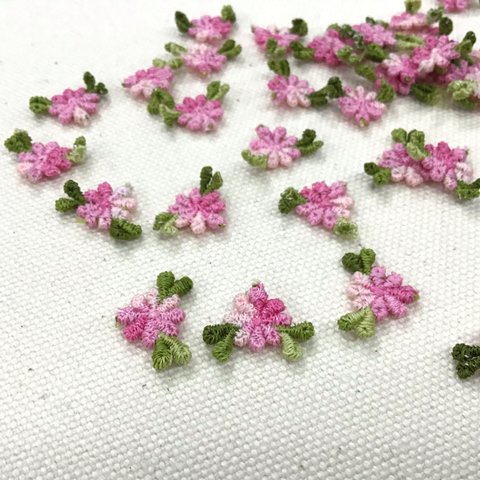 T9058-5  刺繍モチーフ　10個