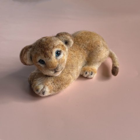 赤ちゃんライオン3