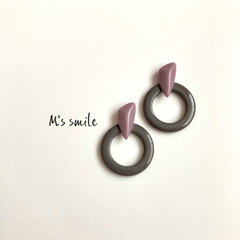 ★訳あり!!試作品★大人かわいい大きめピアス.イヤリング 樹脂ピアス.樹脂イヤリング ノンホールピアス.ノンホールイヤリング