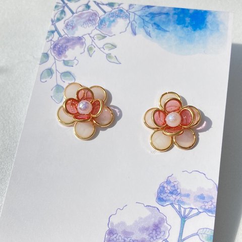 ☆再販☆海の花 透き通るキラキラ ピアス/イヤリング