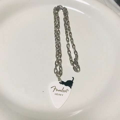 ハンドメイド ネックレス Fender ピック 猫