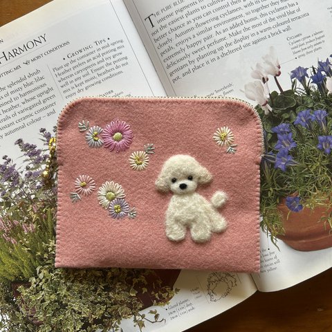 🐩felt  de patchworkトイプードルのポーチ🐩