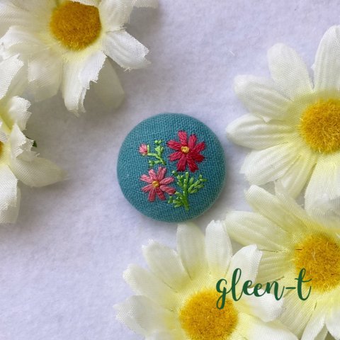 コスモス🌼ミニ刺繍ブローチ(ヘアゴム可) 