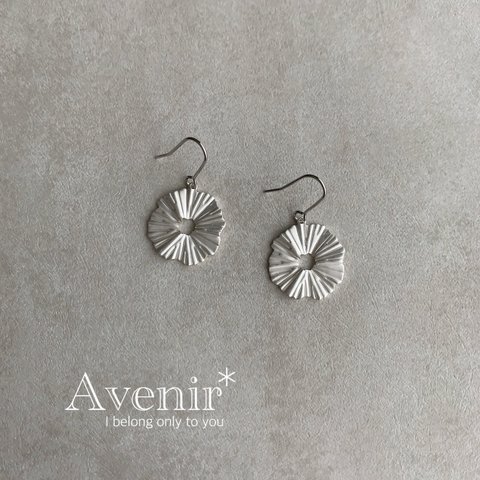  【132】matte silver petal    .g