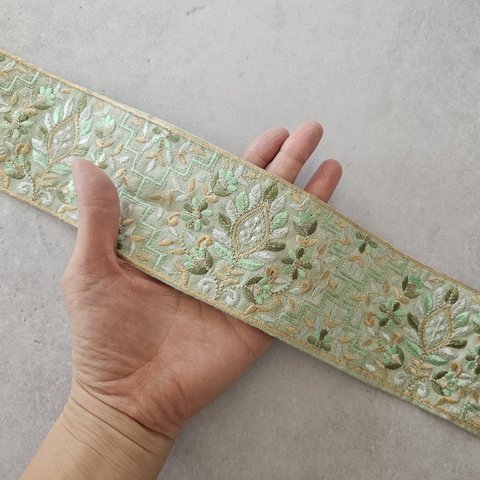 〖50cm〗インド刺繍リボン  <商品No.580 ライトグリーン>